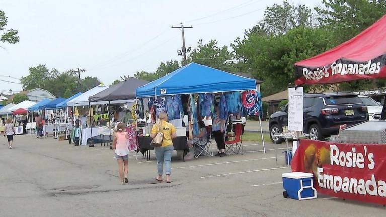 The Vernon Farmers Market resumed their seasonal schedule every second and fourth Saturday of the month.