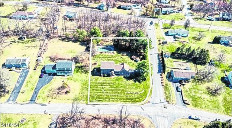 Home nestled in Eagles Nest neighborhood