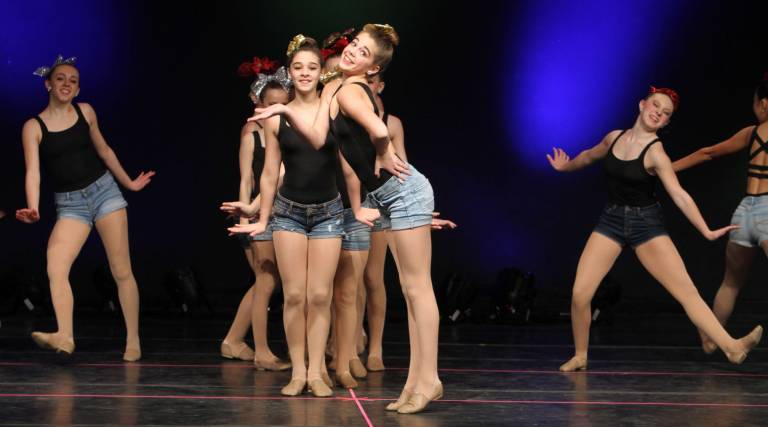 Dance Expression plans holiday show