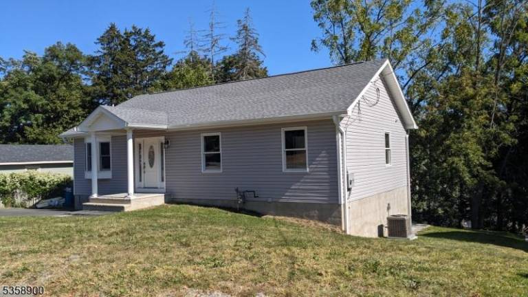 Real estate: Rare new-construction ranch