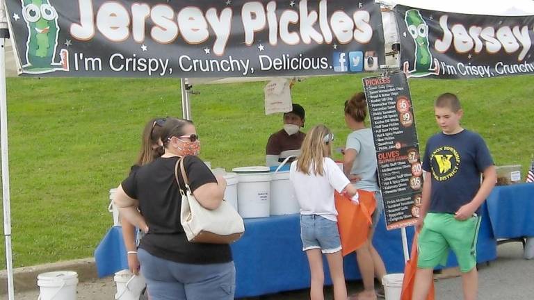 Jersey Pickles drew a crowd with their crispy, crunchy, delicious offerings.