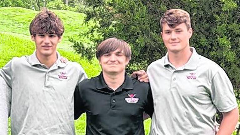 <b>High Point boys golf captains.</b>