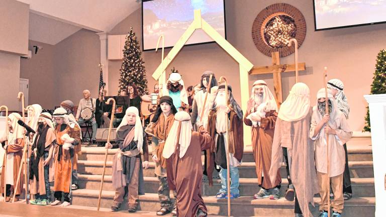 Church holds live nativity